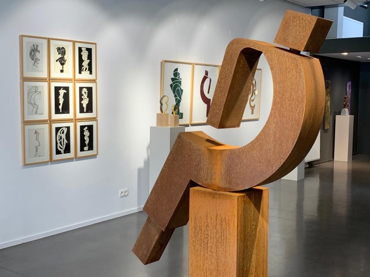 Exposition de sculptures et tableaux David Mann à la galerie ABC&Design à Verviers