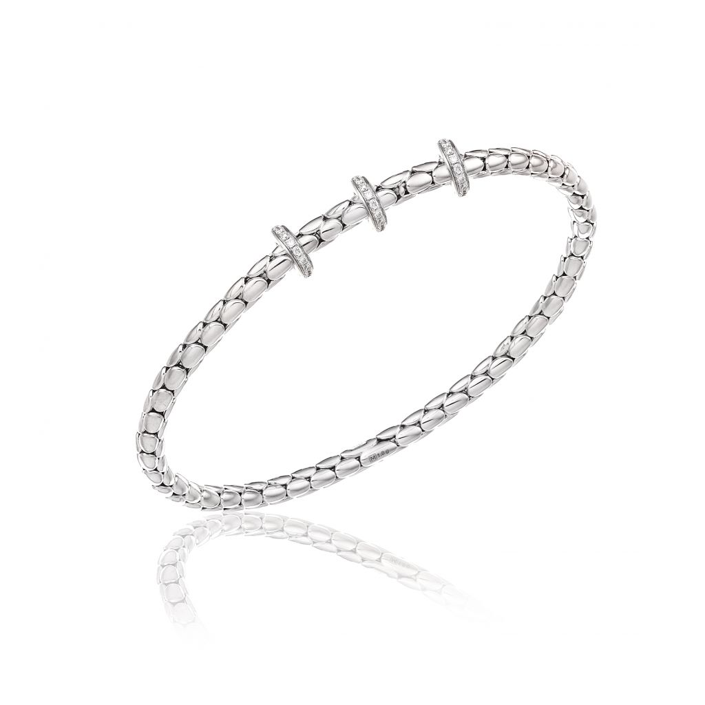 Bracelet Chimento Stretch Spring  en or blanc à maille élastique, orné de 3 motifs sertis de diamants